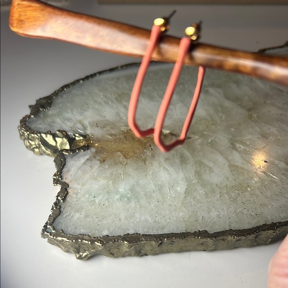 Clover Coral Pink Hoop Earrings - Picture 4 of 8